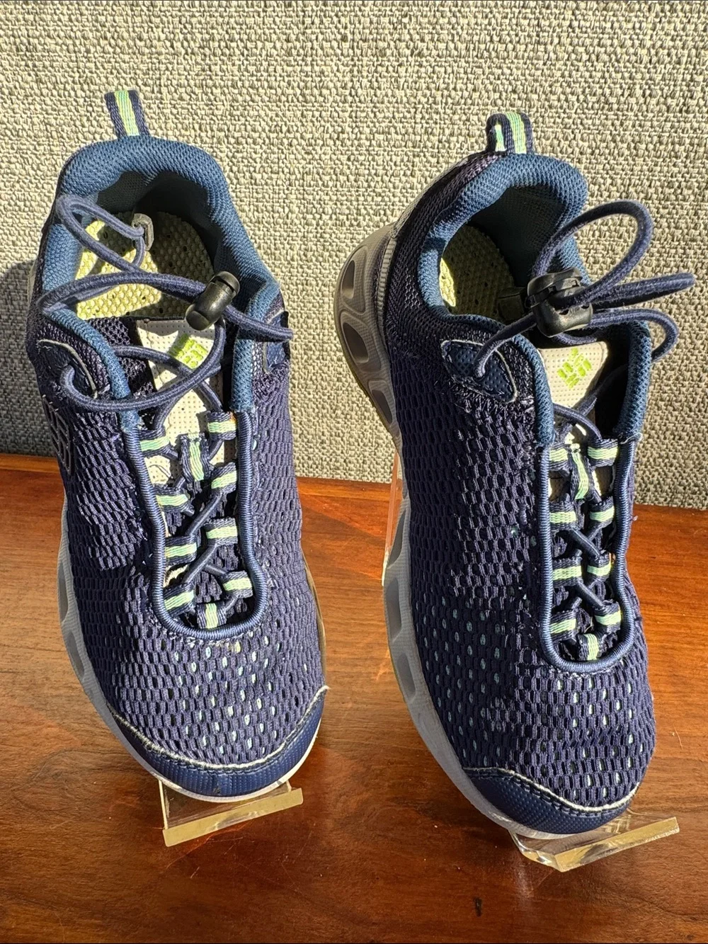 Columbia Unisex Youth Drainmaker III Water & Hiking Lightweight Sneakers Size 2